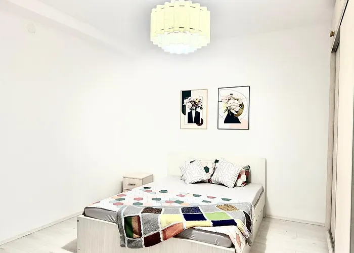 Private Garden Near Amazonia & Iulius Town *