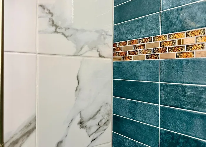 Апартаменты Private Garden Near Amazonia & Iulius Town