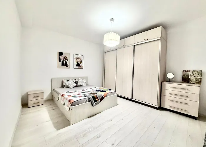 Private Garden Near Amazonia & Iulius Town Timisoara