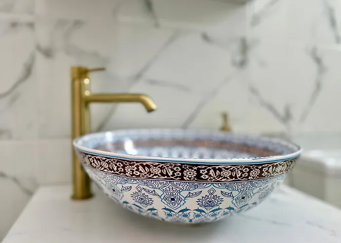 Private Garden Near Amazonia & Iulius Town *